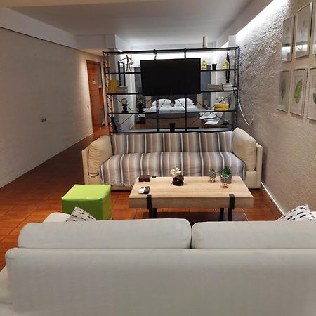 Comfortable, Spacious Studio @ Kolonaki Athens Luaran gambar