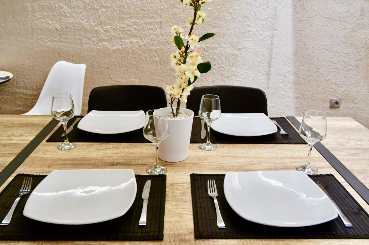 Comfortable, Spacious Studio @ Kolonaki Athens Luaran gambar